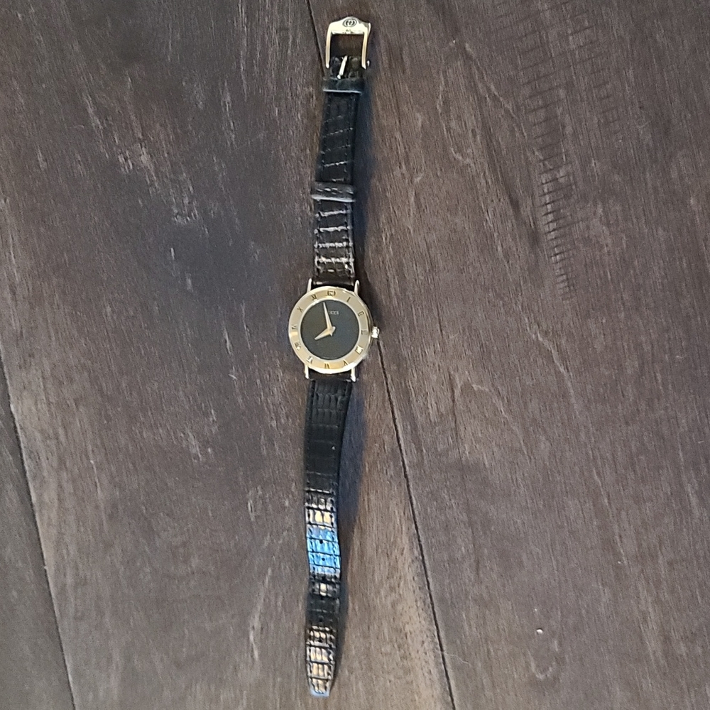 Watch - Picture 2 of 7
